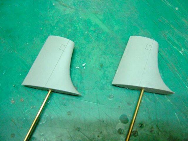 2支後潛降舵完工